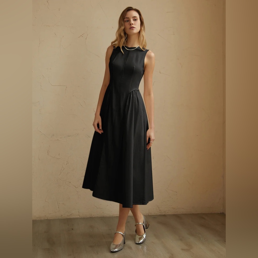 Sleeveless Pockets Pleated Midi Dress